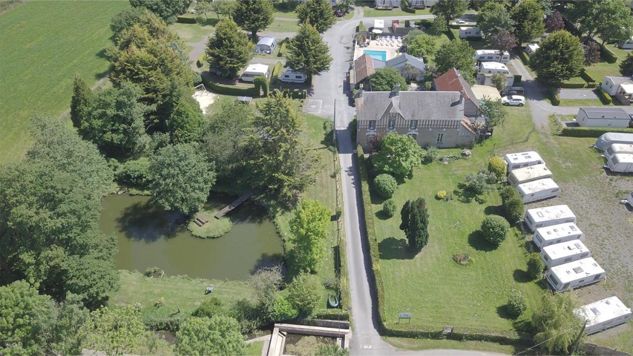 Camping Le Picard Tournieres Esterno foto