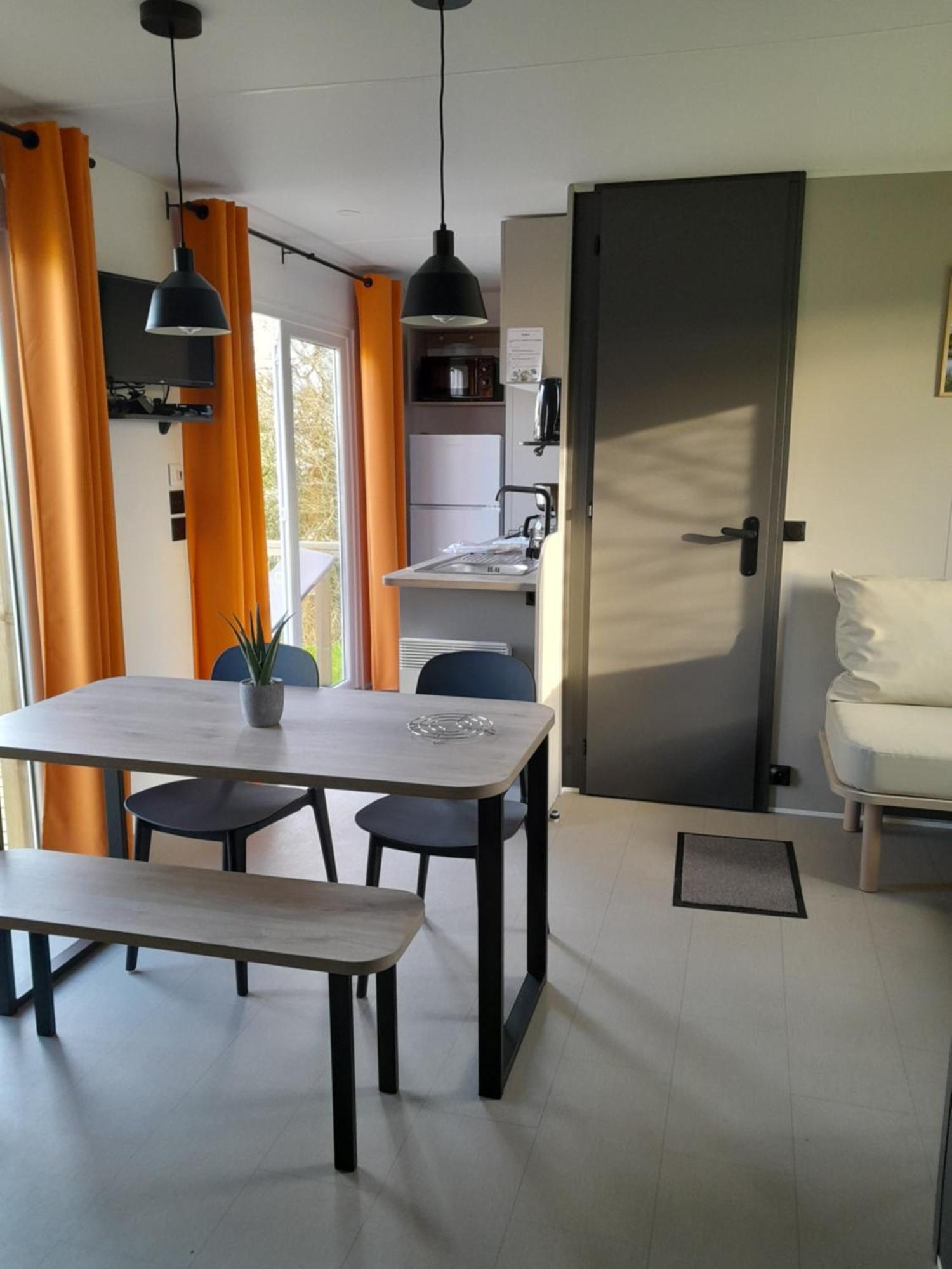 Camping Le Picard Tournieres Esterno foto