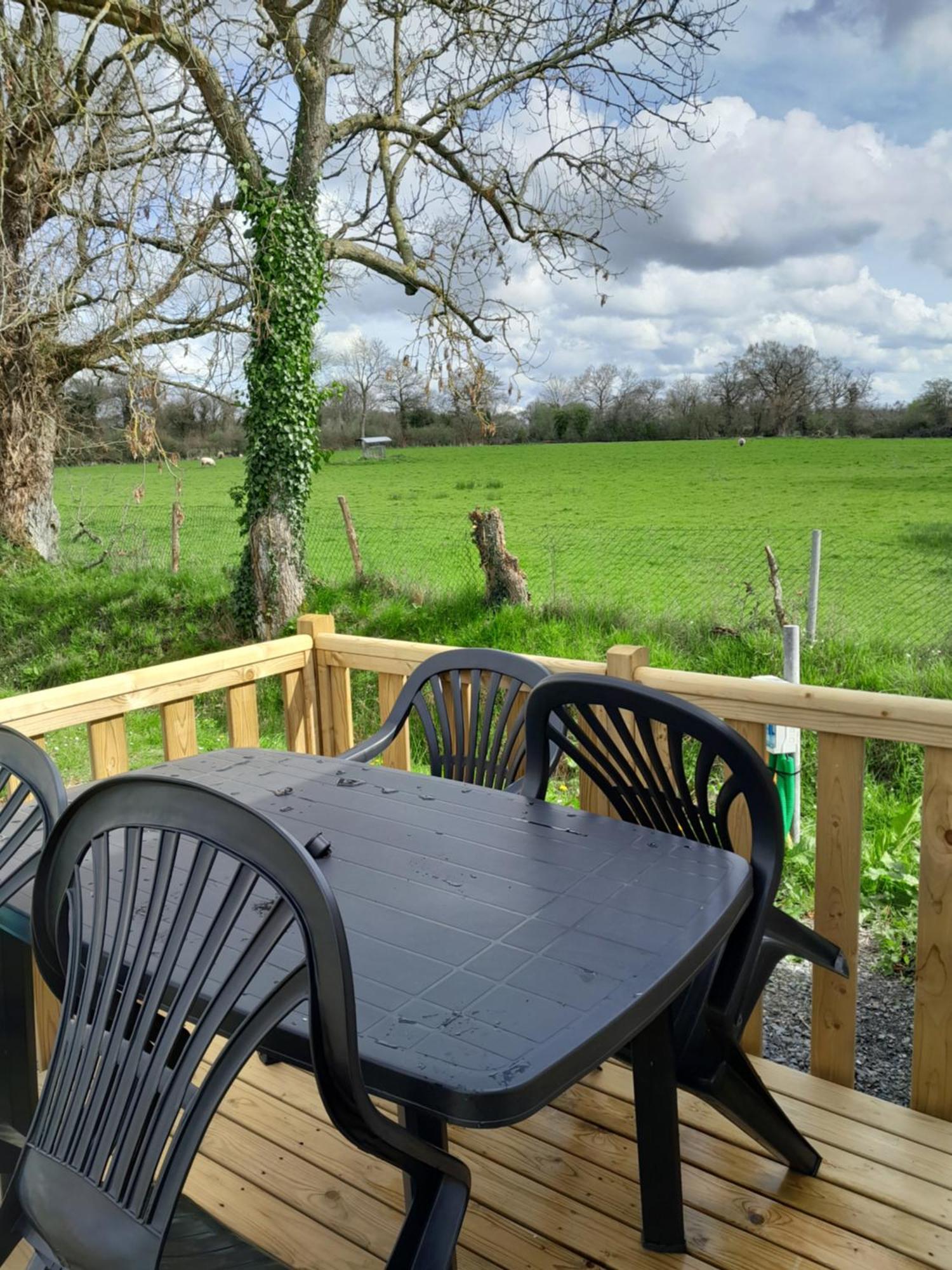 Camping Le Picard Tournieres Esterno foto