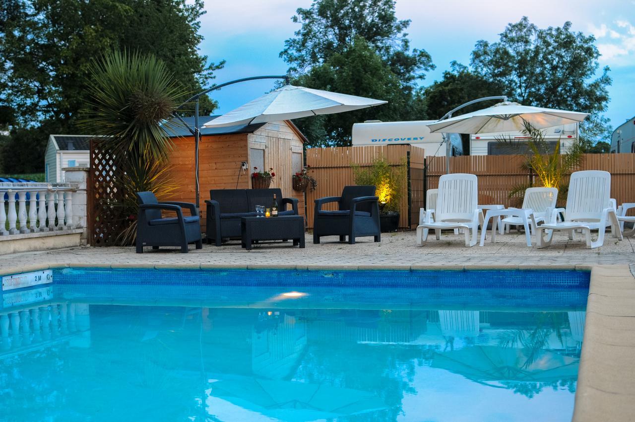 Camping Le Picard Tournieres Esterno foto